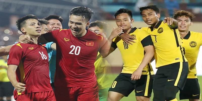 U23 Việt Nam dùng đội hình của mình tấn công đối thủ U23 Malaysia