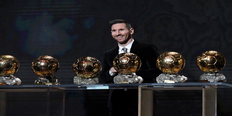 Lionel Messi đã mấy lần giành Quả bóng vàng?