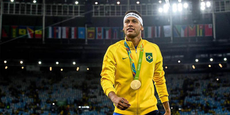 Neymar siêu sao Brazil